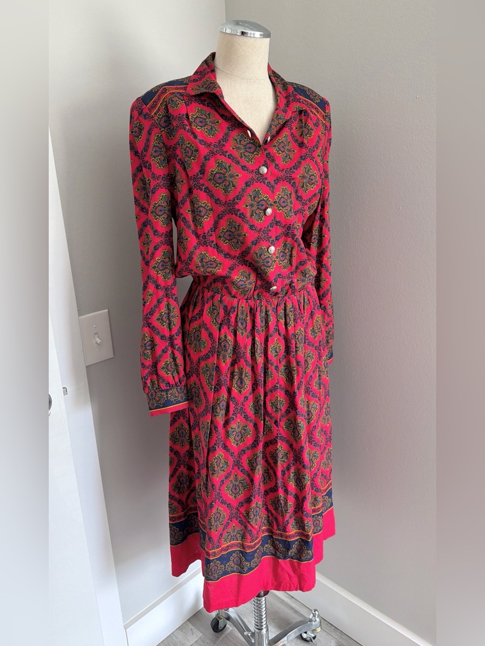 1980s Impromptu Women’s Red Paisley Scarf  Shirt Dress Collared Long Sleeve M